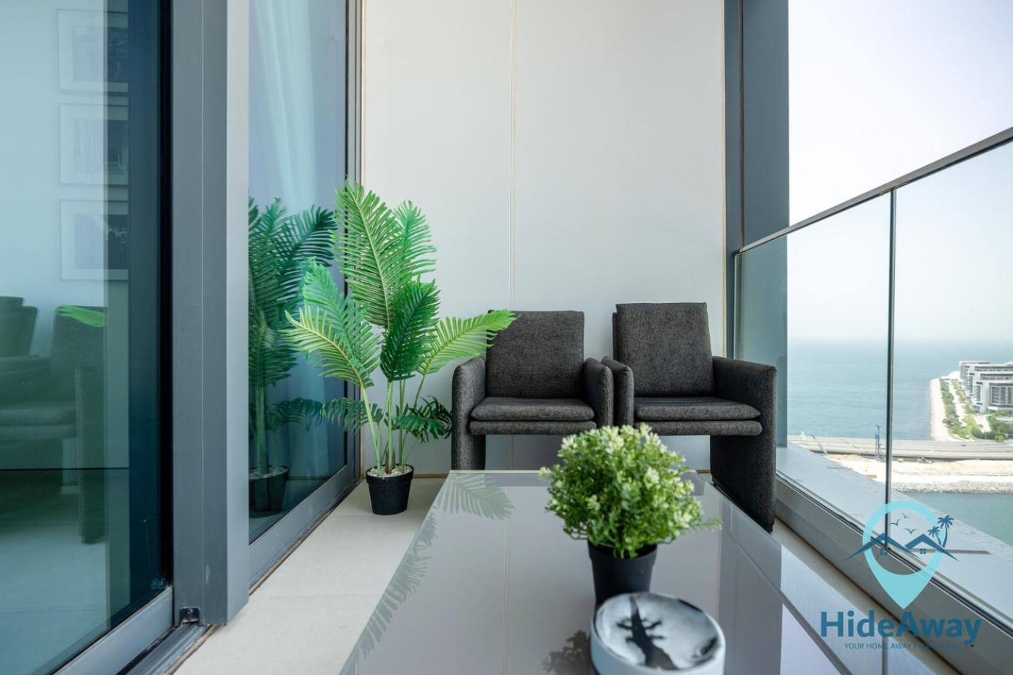 Apartment 3br Seaview Jbr Address