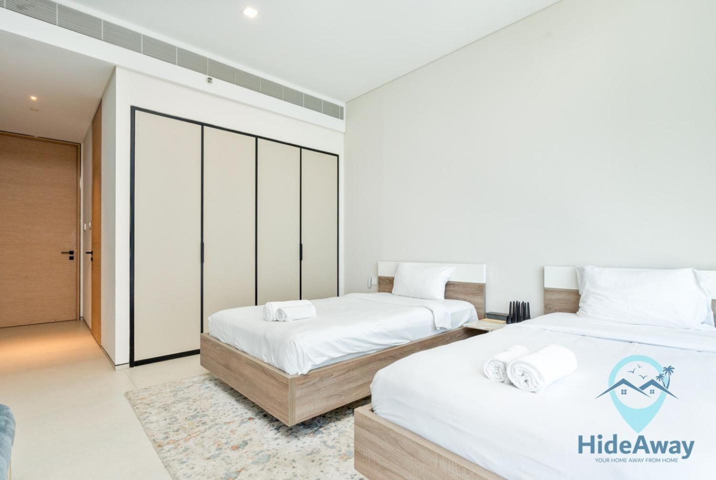 Apartment 3br Seaview Jbr Address